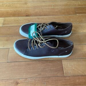 NWT Sperry Men's size 10.5 Dark Brown leather lace up Sneakers